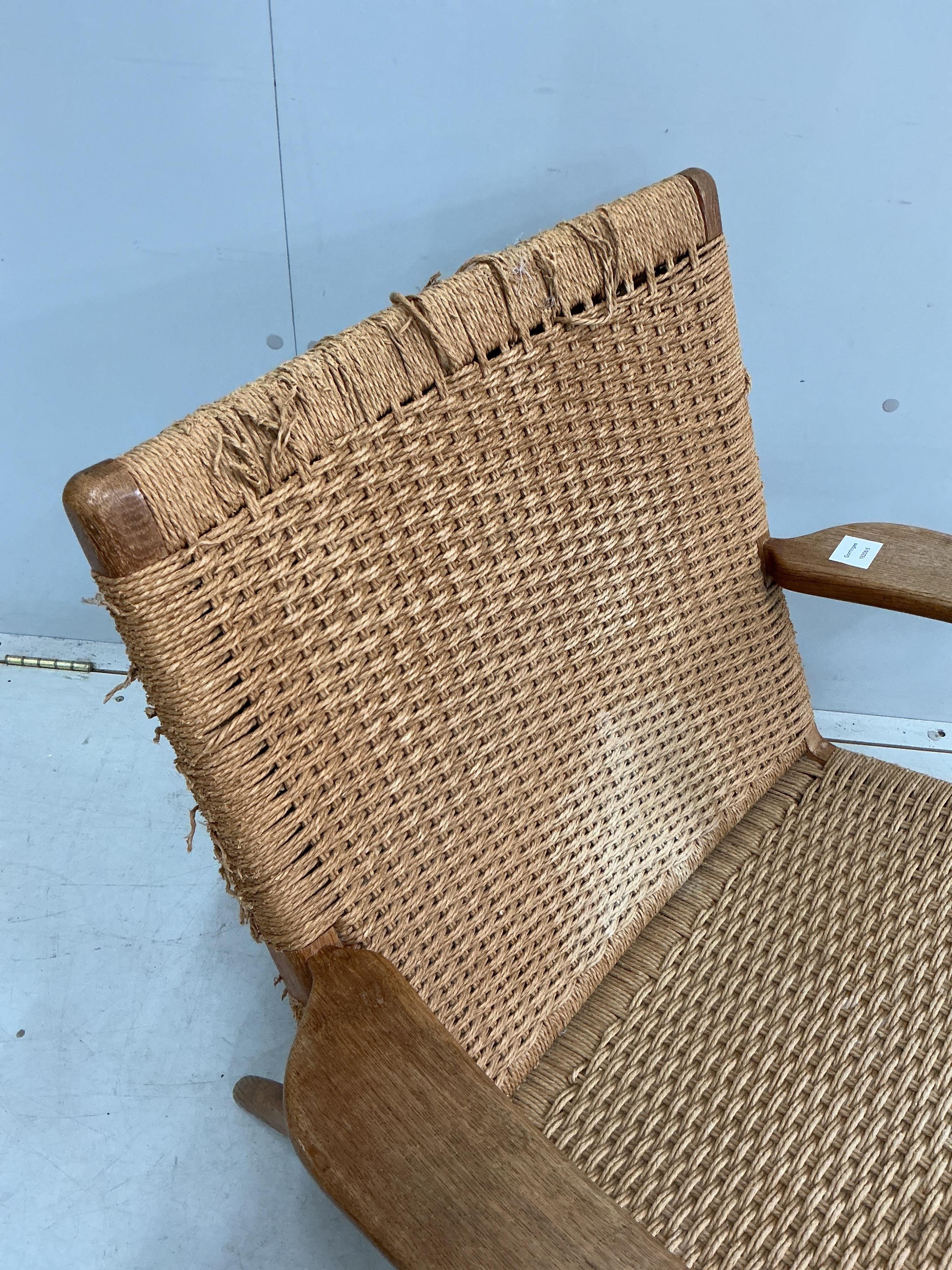Hans Wegner for Carl Hansen and Son, an oak CH25 lounge chair, (a.f), width 71cm, depth 66cm, height 72cm
